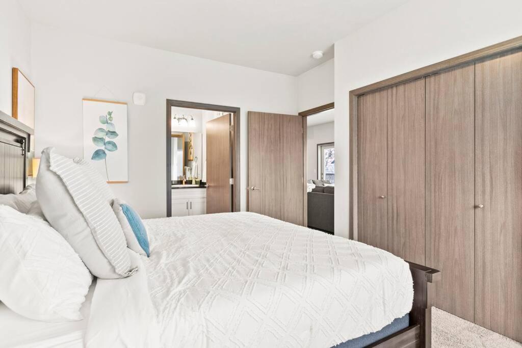 Spacious New 2 Bed 2 Bath Apt By Downtown Spokane Kültér fotó