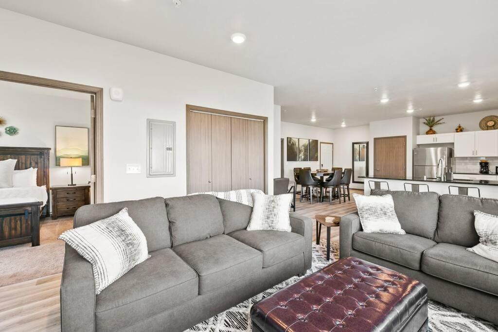 Spacious New 2 Bed 2 Bath Apt By Downtown Spokane Kültér fotó