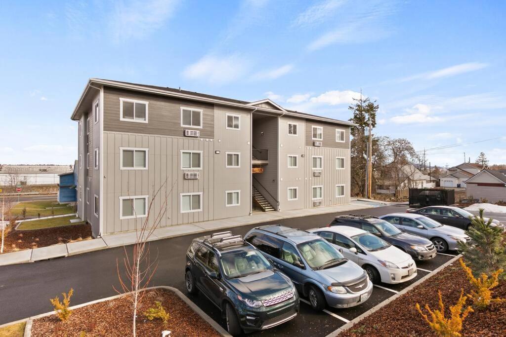 Spacious New 2 Bed 2 Bath Apt By Downtown Spokane Kültér fotó
